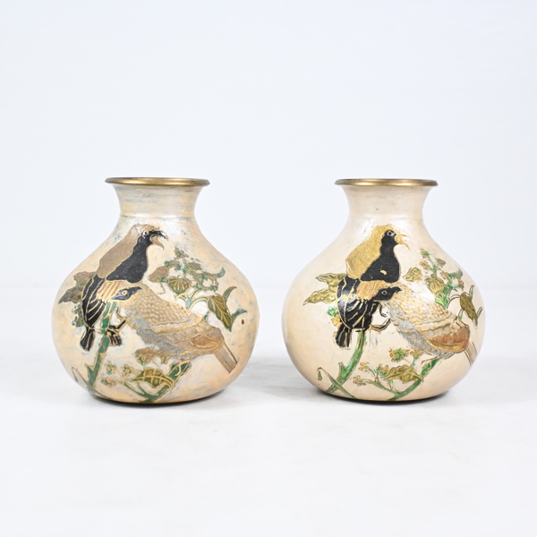 Vaser, ett par, Cloisonné, Kina.