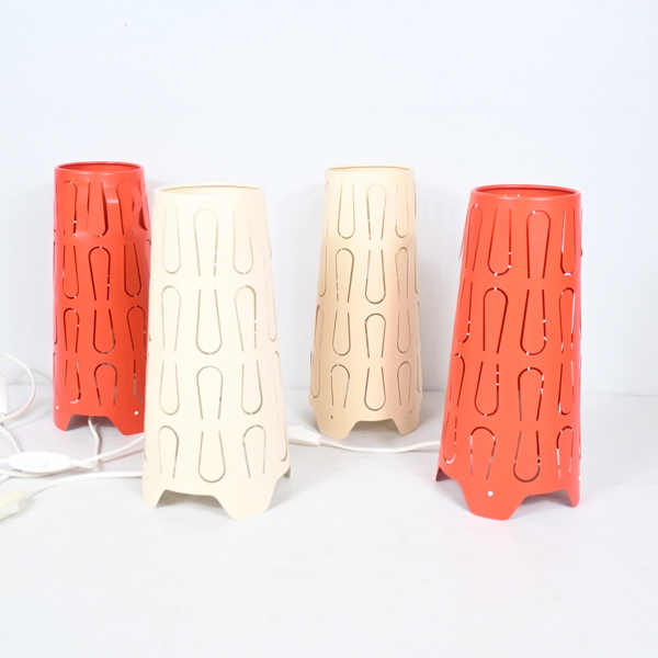 Bordslampor 3 st, samt en skärm.