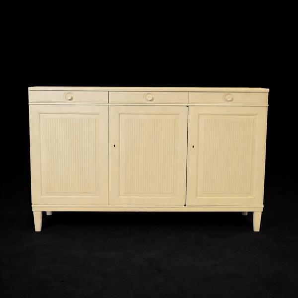 Carl Malmsten, sideboard, "Herrgården", Bodafors, 1900-talets andra hälft.