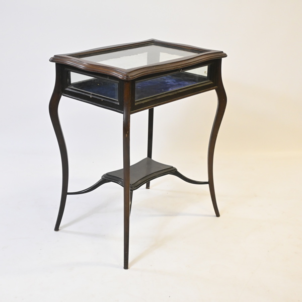 Monterbord, mahogny, rokokostil, 1900-tal.