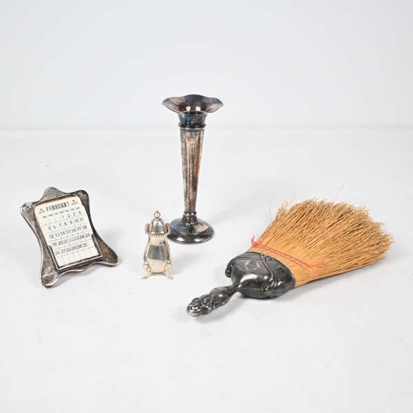 Silverföremål, 4st, sterlingsilver, England.