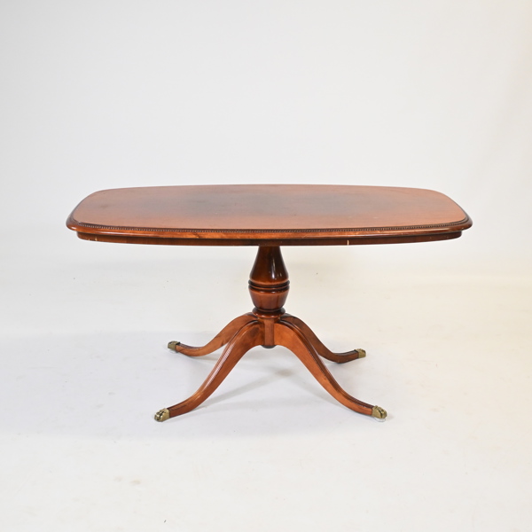 Soffbord / Pelarbord, mahogny, engelsk stil, 1900-tal.