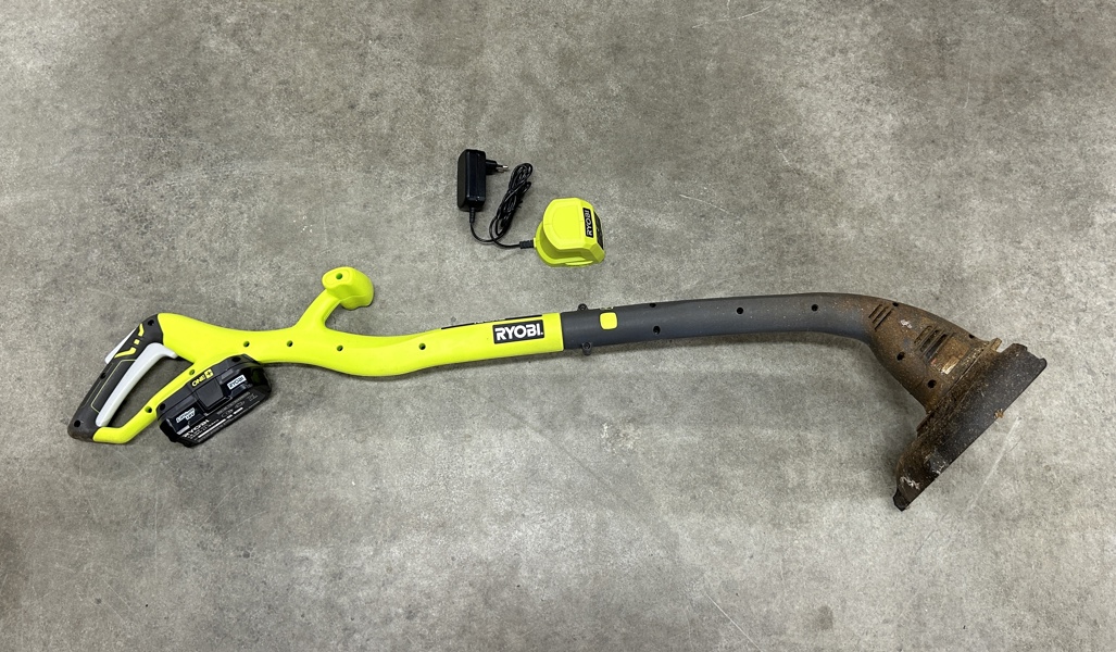  Trimmer med Batteriladdare RYOBI