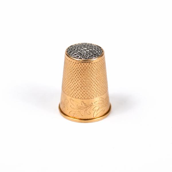 Fingerborg i 18k guld.