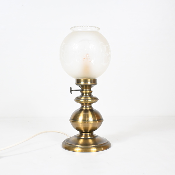 Fotogenlampa, Texa, mässing och glas, 1900-tal.