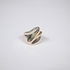 Ring i 14k vitguld. 