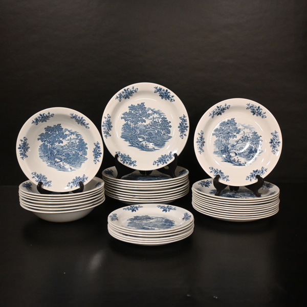 Matservisdelar, 36st, porslin, "Stjärnholm", Rörstrand.