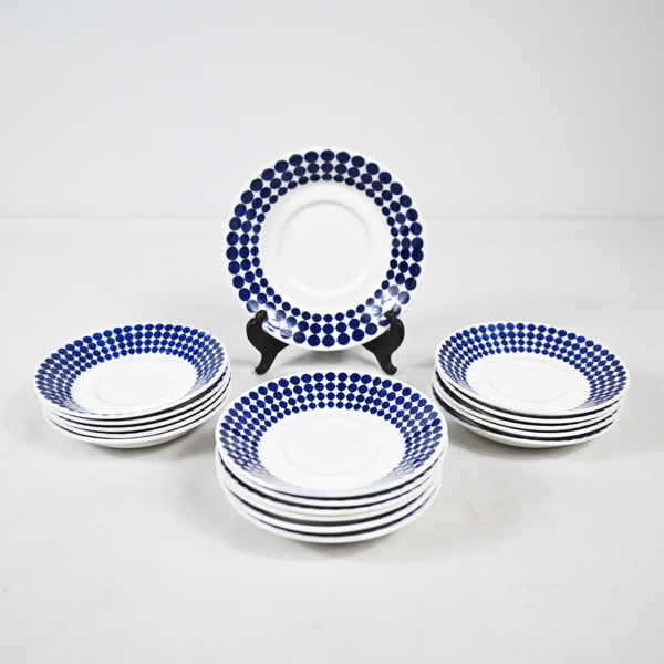 Stig Lindberg, fat och assiett, 16+1st, "Adam", porslin, Gustavsberg, 1900-talets andra hälft.