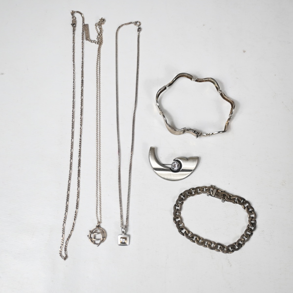 Smycken i silver