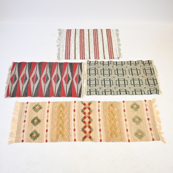 Trasmattor, 4st, plast och textil. 