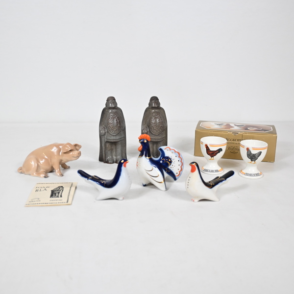 Figuriner och äggkoppar, 8 delar, porslin.