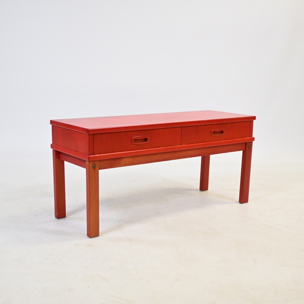 Hallbänk, furu, sent 1900-tal. 