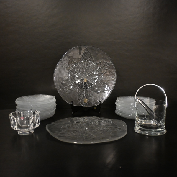 Parti glasföremål. 
