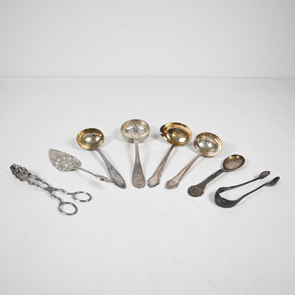 Silverföremål, 8 delar, 830.