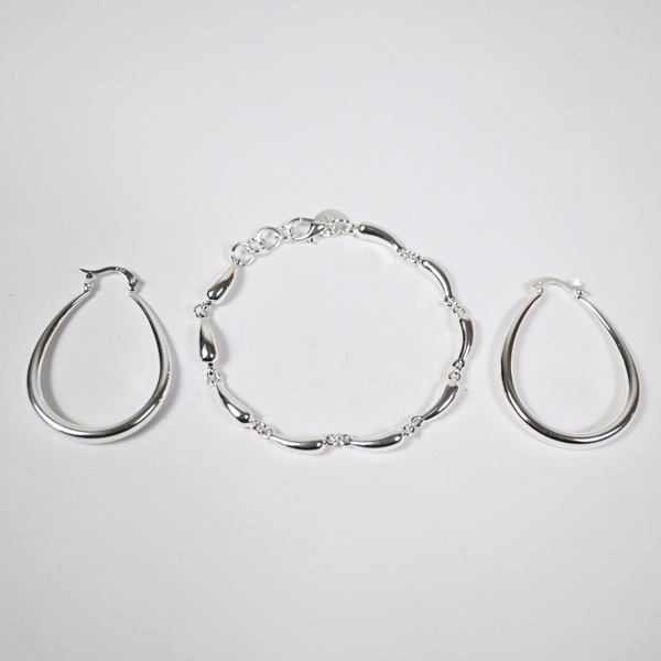 Armband och örhängen ett par, sterlingsilver.