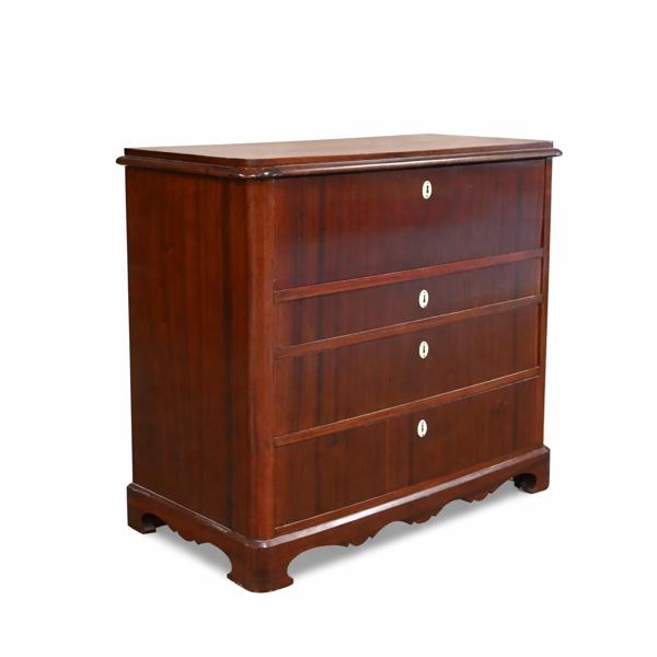 Byrå med skrivklaff, mahogny, senemprie, sent 1800-tal.