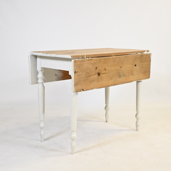 Klaffbord, nyrenässans, sent 1800-tal.