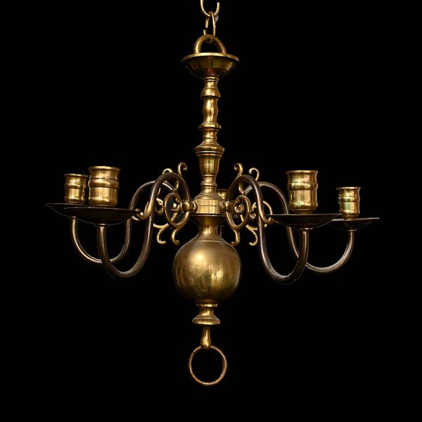 Ljusampel i malm, barockstil, 1900-tal. 