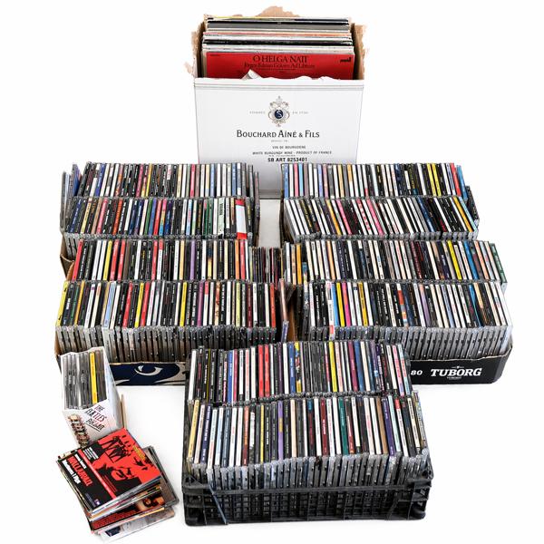 Parti CD, LP och singelskivor. 