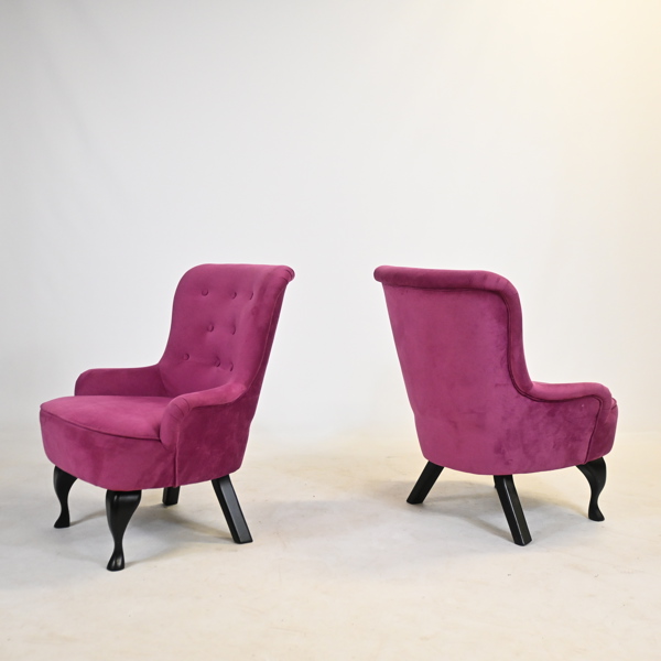 Fåtöljer, ett par, "Ebba", Mio, samtida.