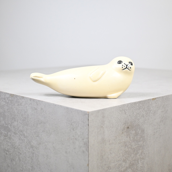 Lisa Larson, figurin, "Säl", stengods, Gustavsberg.