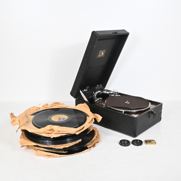 Resegrammofon, "His Masters Voice", The Gramophone Company, 1900-talets mitt.