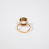 Ring i 18k guld, sten.