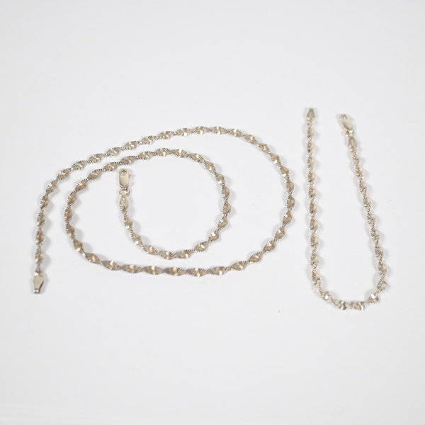 Halsband och armband, sterlingsilver.