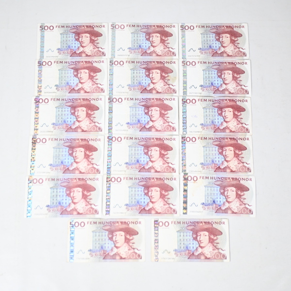 Sedlar, nominellt värde 8500kr, Sverige.