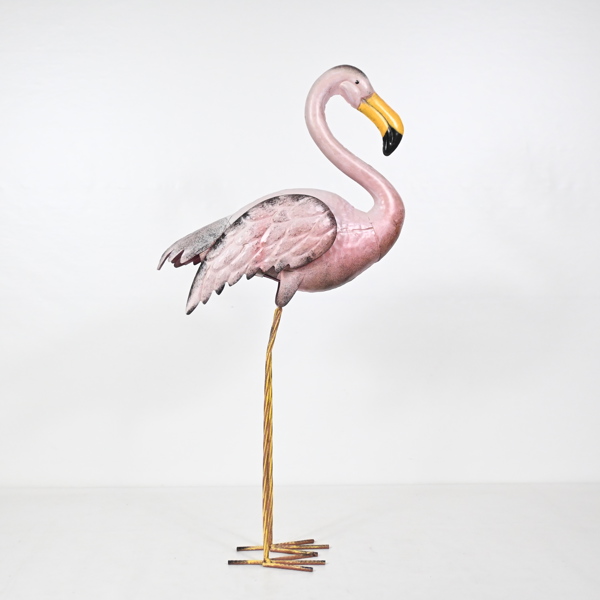 Trädgårdsdekoration i form av flamingo, metall.