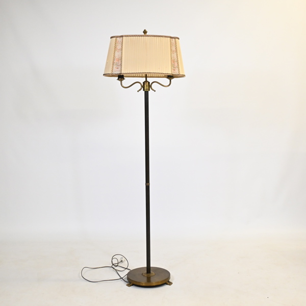 Golvlampa, mässing, AB Bea, 1940/50-tal.