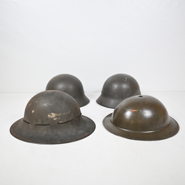 Hjälmar, 4st, militär, 1900-tal.