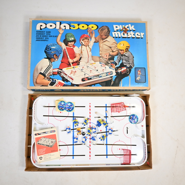 Ishockeyspel, "Puck Master", sent 1900-tal.