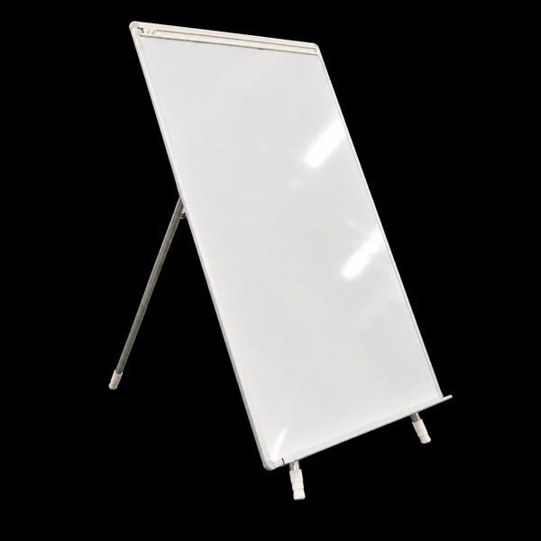 Whiteboard med stativ. 