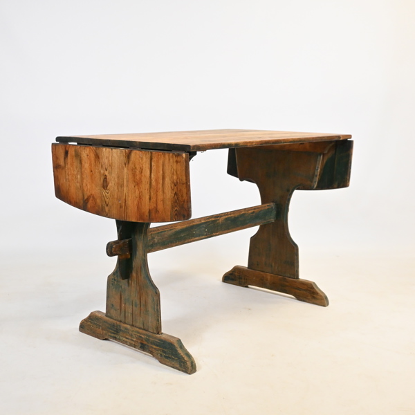 Bockbord med klaffar, furu, allmoge, 1900-tal