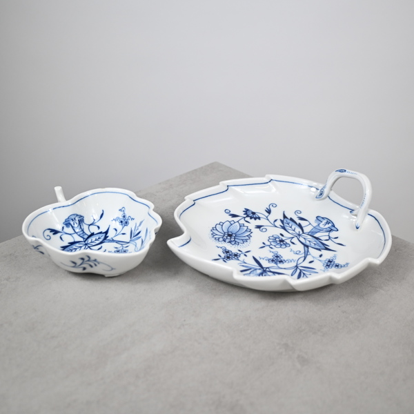 Skål och fat, 2 delar, porslin, "Lökmönstret", Meissen, Tyskland.
