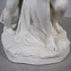 Frits Greiner, skulptur, parian, "Moderskärlek", Gustavsberg, 1926.