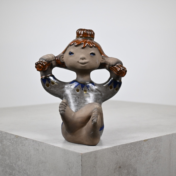 Dorothy Clough, figurin, "Pippi", lergods, Upsala Ekeby.