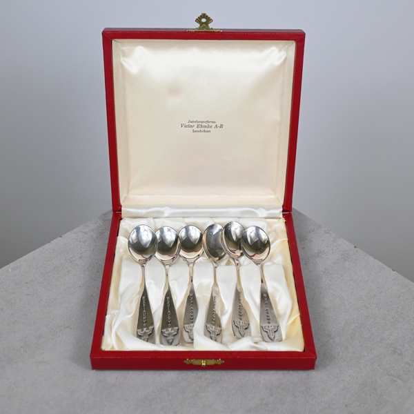 Kaffeskedar i silver, 830.