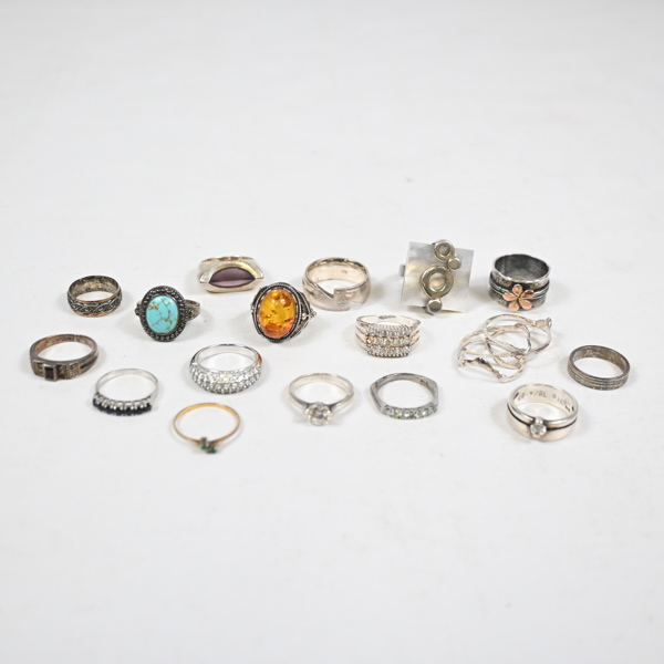 Ringar i sterlingsilver, 15st.