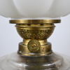 Bordsfotogenlampa, glas och mässing, omkring år 1900.
