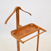 Herrbetjänt, teak, 1900-talets andra hälft.