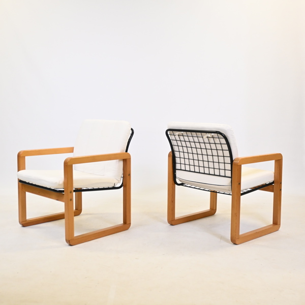 Knut & Marianne Hagberg, fåtöljer, ett par, "Sälen", Ikea, 1980-tal.