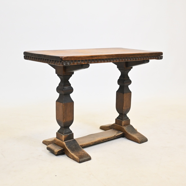 Bord, barockstil, 1900-talets första hälft.