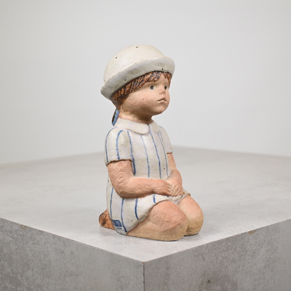 Lisa Larson, figurin, "Sommarklädd", stengods, Gustavsberg.