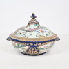 Terrin med fat, porslin, möjligen Samson, 1800-tal.