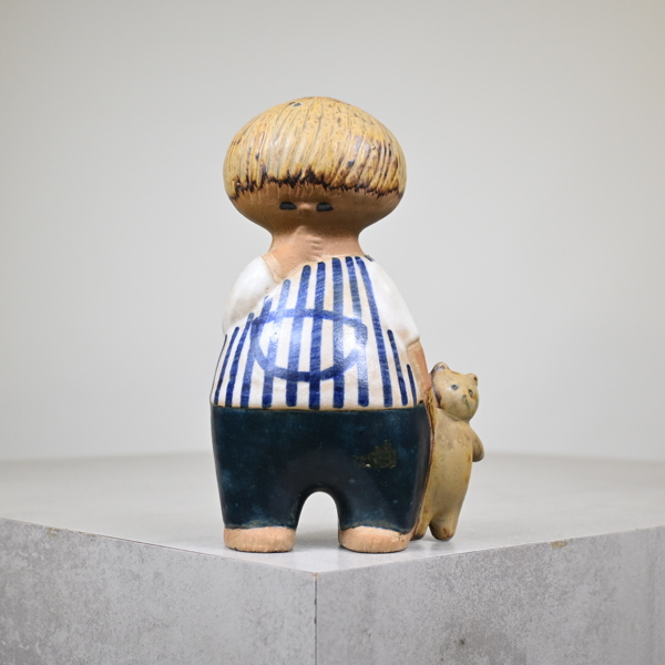 Lisa Larson, figurin, "Malin" ur serien "Larsons Ungar", Gustavsberg.