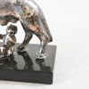 Figurin i silver, föreställande Lupa Capotolina, 1900-talets andra hälft.