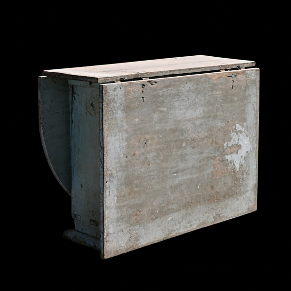 Slagbord, furu, tidigt 1800-tal.