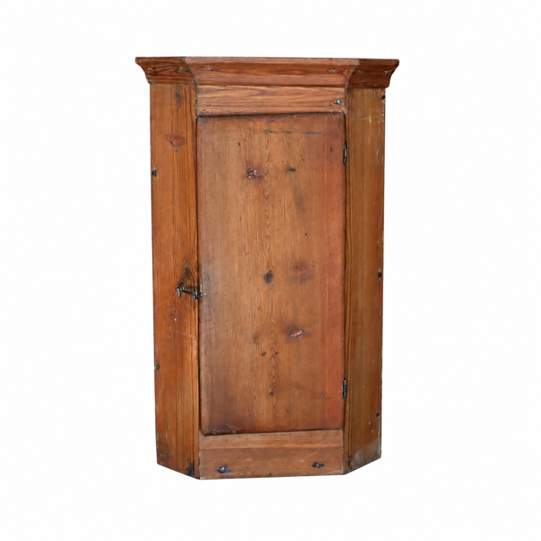 Hörnskåp, allmoge, 1800-talets mitt.